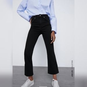Zara Mid-Rise Kick Flare Cropped Jeans Sz 6